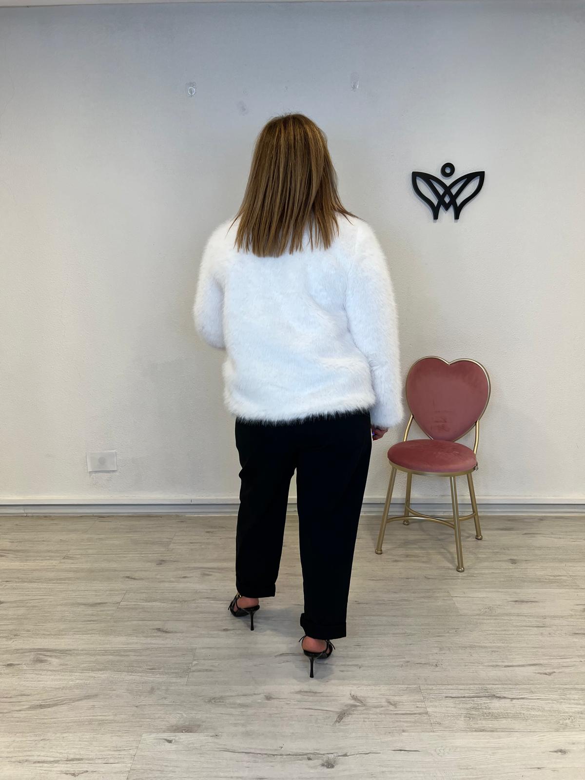 014712 CHAQUETA CORTA PELO BLANCA (4)